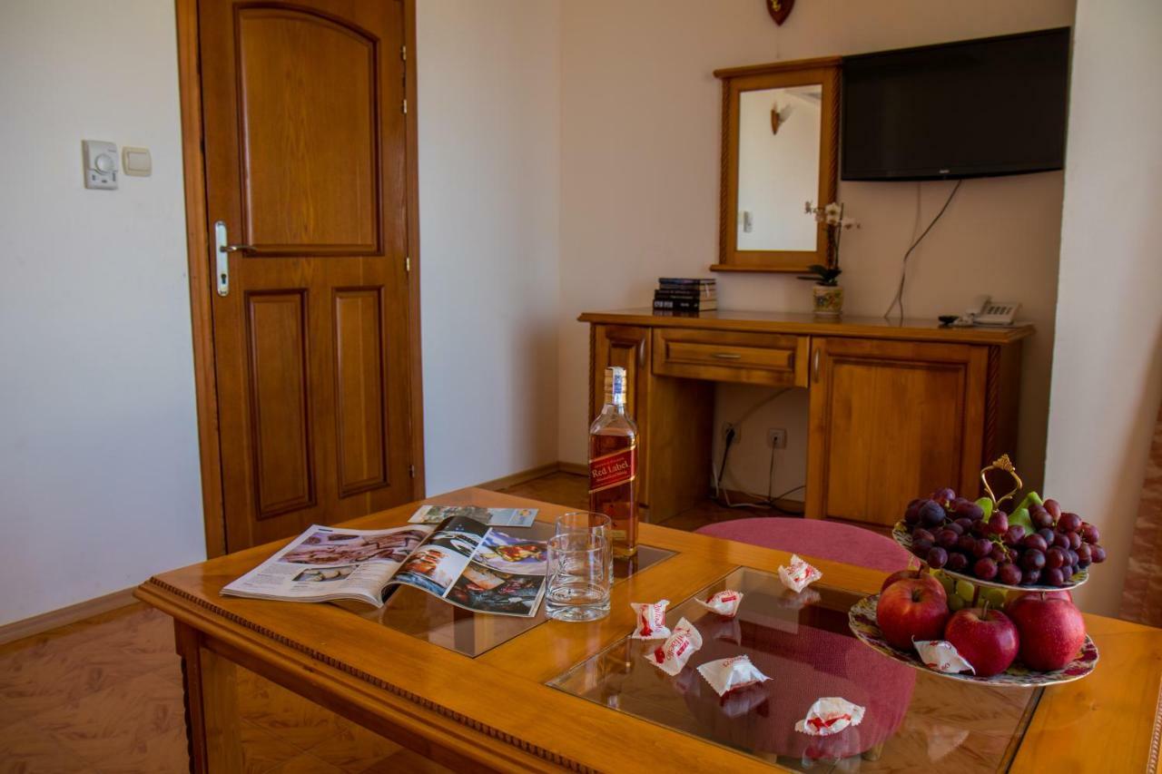 Hotel Sunny Sozopol Esterno foto